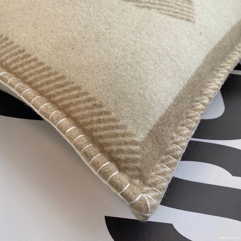 PILLOW WOOL 2.0 COCO THROW 0729